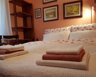 Classic Style Apartment - Belgrade - Bedroom