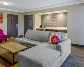 La Quinta Inn & Suites by Wyndham San Francisco Airport N - South San Francisco - Sala de estar
