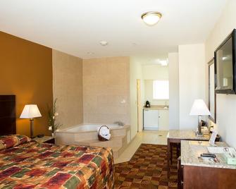 Sands Inn & Suites - Woodward - Bedroom