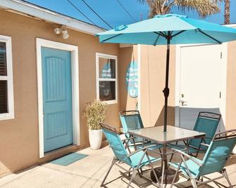Cozy Beach Cottage with Bicycles - San Diego - Uteplats