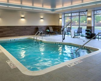 Fairfield Inn & Suites by Marriott Syracuse Carrier Circle - East Syracuse - Piscine
