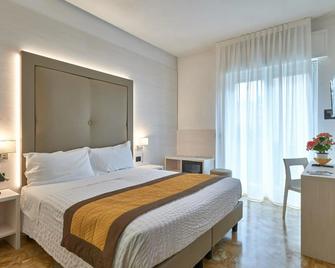 Hotel Adler - ألاسيو - غرفة نوم