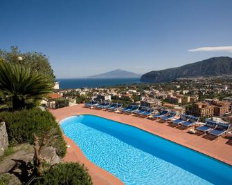 Hotel Cristina - Sorrento - Pool