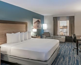 DoubleTree by Hilton Hotel New Bern Riverfront - New Bern - Soveværelse