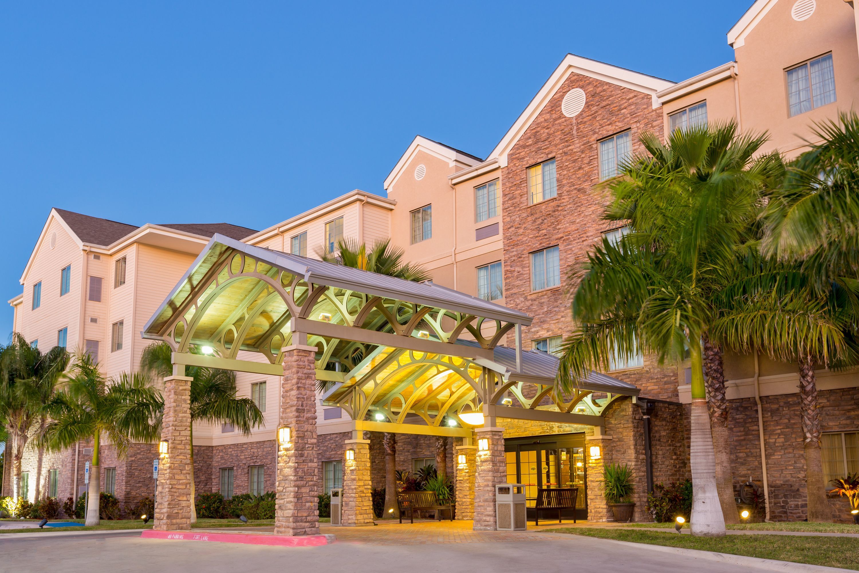 Staybridge Suites Mcallen By IHG - מק'אלן - בניין