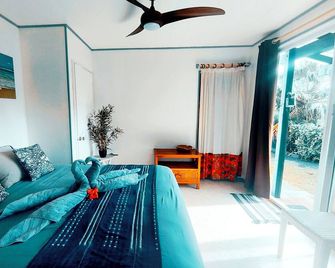 Teavapiti Lodge - Uturoa - Living room