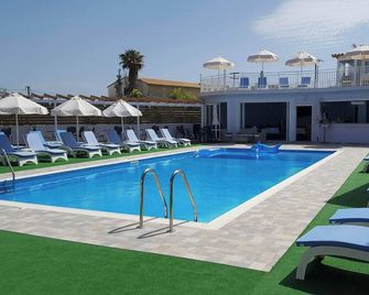 Roda Pearl Resort - Roda - Piscine