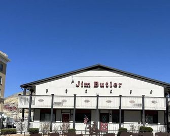 Jim Butler Suites - Tonopah - Budova