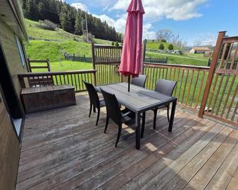 Motel Le Riviera - La Malbaie - Balcón