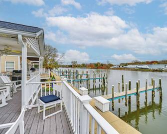 St Joseph River, Lake Michigan Access Luxury Home - Saint Joseph - Balcony