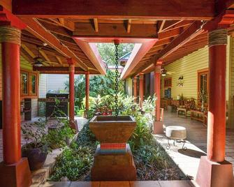 Todorojo at Lawson Rock by Island House Vacation Rentals - Sandy Bay - Patio