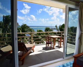 Noah Beach Hotel & Suites - Majahual - Balkón