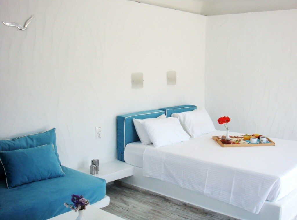 بلو جرين ستينيا بد آند بريكفاست