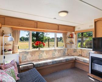 Comfortable holiday home in Garderen - Garderen - Living room