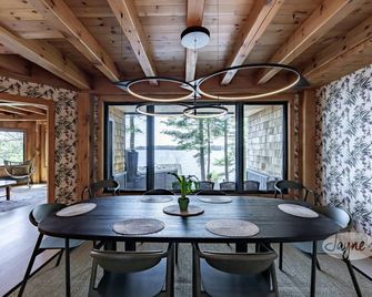 5 bed 5 bath cottage on Lake Rosseau includes Boathouse w/living quarters - Minett - Dining room