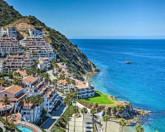 Oceanfront Villa w One of a Kind Amazing View - Avalon