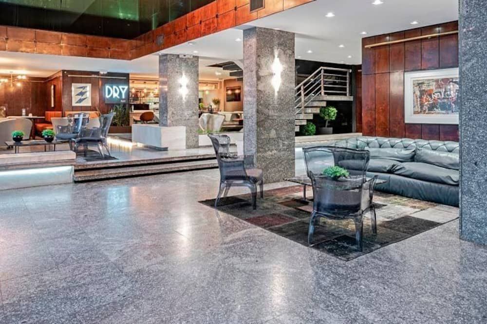 إديفيشيو براكا أوسوريو - كوريتيبا - ردهة