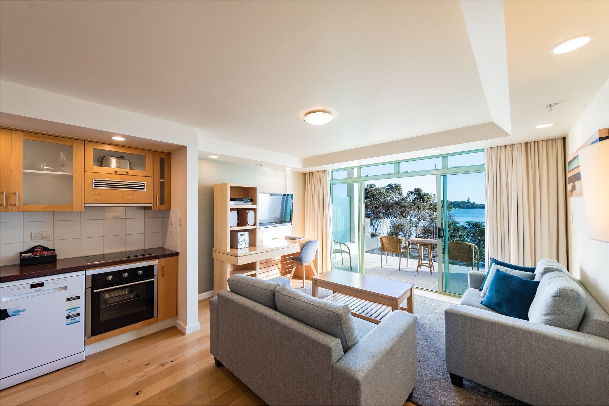 Paihia Beach Resort & Spa Hotel