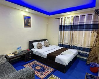 Hotel Yog Darshan - Kathmandu - Bedroom