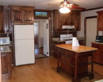 Ten Minutes from Cherry Springs Dark Skies Star Gazing Hiking Fishing Skiing - Galeton - Cocina