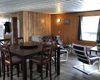 Moosonee Apartments6 - Moosonee - Dining room