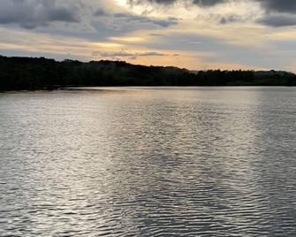 House near Sardis Lake, golf course and Oxford Ole Miss - Sardis - Outdoors view