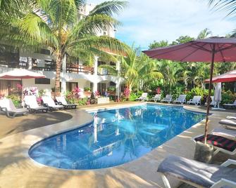 Hotel Pochote Grande - Jacó - Piscina