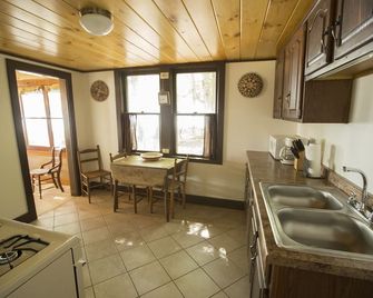 Old Forge Fourth Lake Cottage - Old Forge - Cocina