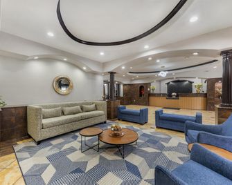 Best Western Sea World/Lackland AFB NW Hotel & Suites - San Antonio - Lobby