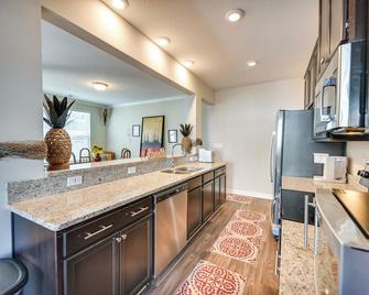 Hampton Condo, Close to Beaches! - Hampton - Køkken
