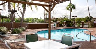 Holiday Inn Express Hotel & Suites Brownsville - Brownsville