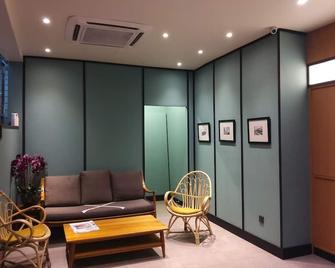 K Hotel - Kuala Lumpur - Living room