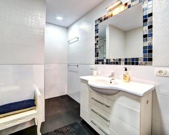 Club Hotel Marazul - Callao Salvaje - Badkamer