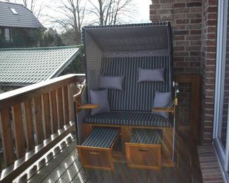 Fantastic vacation apartment with pure lake view - Dersau - Balcony