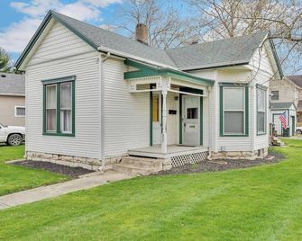 Enchanting Bungalow - 2br Historic Hidden Gem - Xenia - Building
