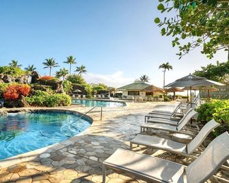 King Bed Pool Oceanview Room at Beachfront 4 Star Resort - Lihue - Piscine
