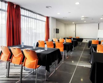 B&b Hotel Barcelona Rubí - Rubi - Restaurant