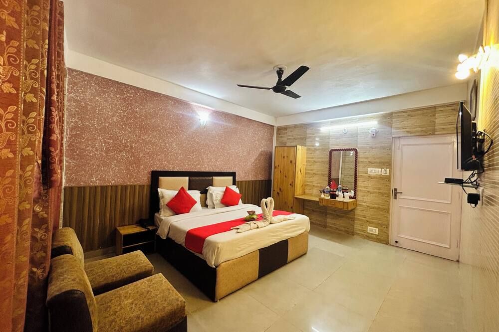 Hotel Eagle Nest Central Heated - Dalhousie - Спальня