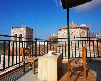 Areopoli Sofia Old Town Inn - Areopoli - Balcony