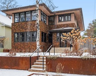 Minnestay Colfax Commons - Minneapolis - Building