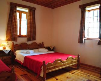 Hotel Kaiti - Papingo - Bedroom