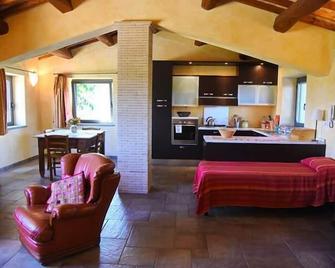 Casa Vacanze Vigna di Valle - Bracciano - Kitchen