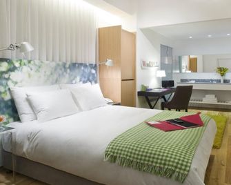 דה רוטשילד 71 - תל אביב - חדר שינה