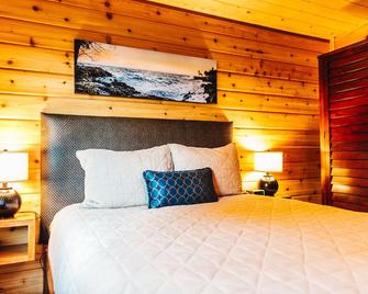 Snug Harbor Resort and Marina - One Bedroom Waterfront Suite - Friday Harbor - Chambre