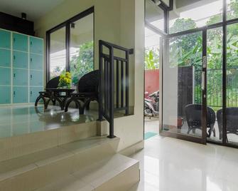 RedDoorz @ Malalayang 2 Manado - Tateli - Lobby