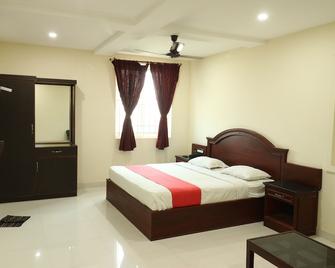 Es Residency - Theni - Bedroom