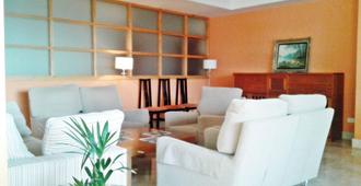Hotel San Millán - Santander - Living room