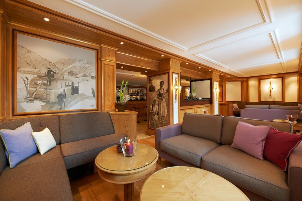 هوتل بايريشر هوف كور آند سبورتهوتل