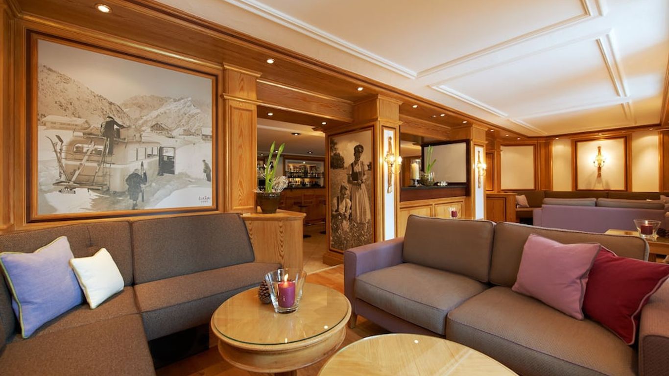 هوتل بايريشر هوف كور آند سبورتهوتل