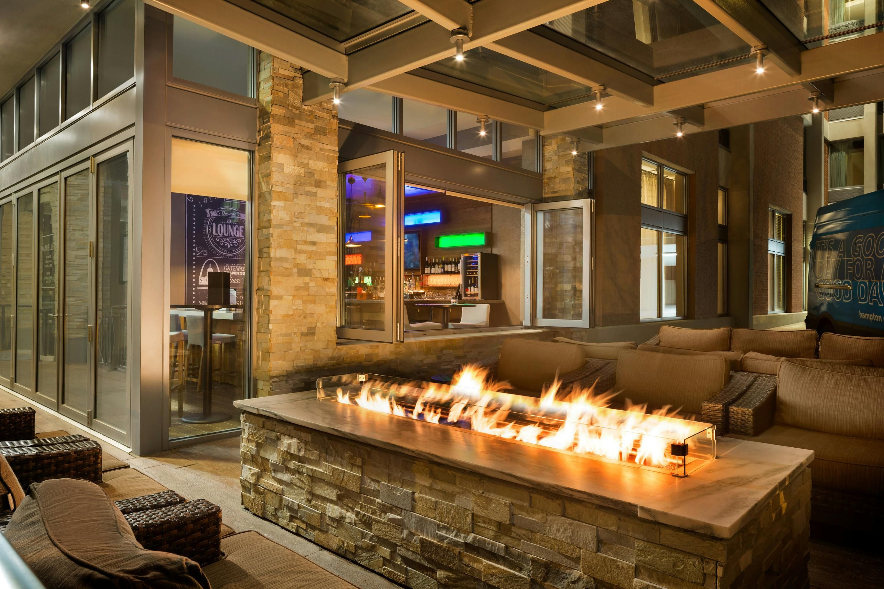 Hampton Inn and Suites Clayton/St. Louis-Galleria Area - Clayton - Lounge